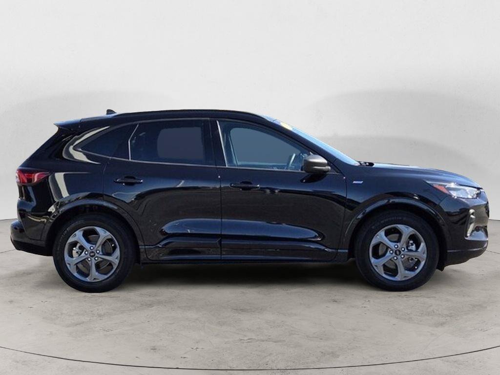 Certified 2024 Ford Escape ST-Line w/ Tech Pack #1 FWD image 2