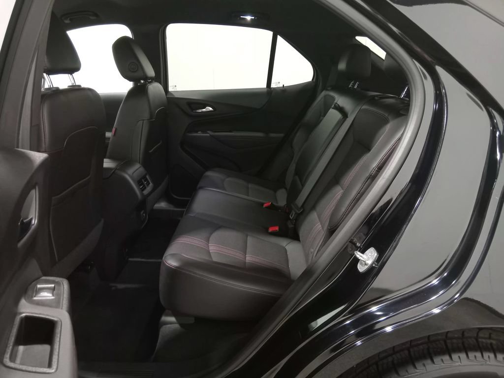 Used 2023 Chevrolet Equinox RS AWD/4WD image 12