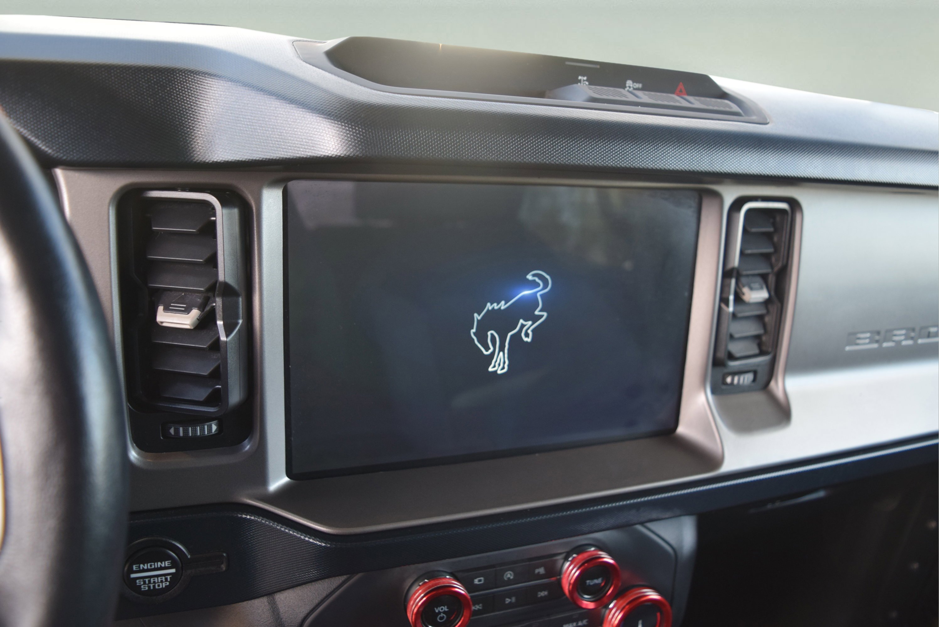 Certified 2022 Ford Bronco Outer Banks AWD/4WD image 14