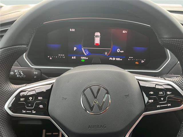 Used 2023 Volkswagen Tiguan SE R-Line FWD image 21