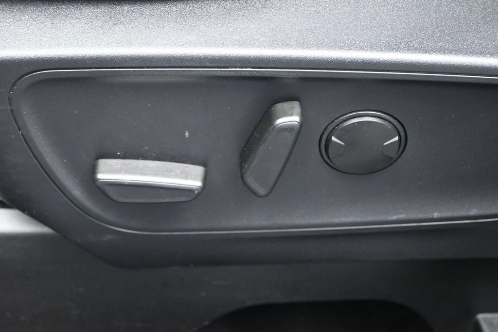 Certified 2024 Ford Escape ST-Line w/ Tech Pack #1 FWD image 11