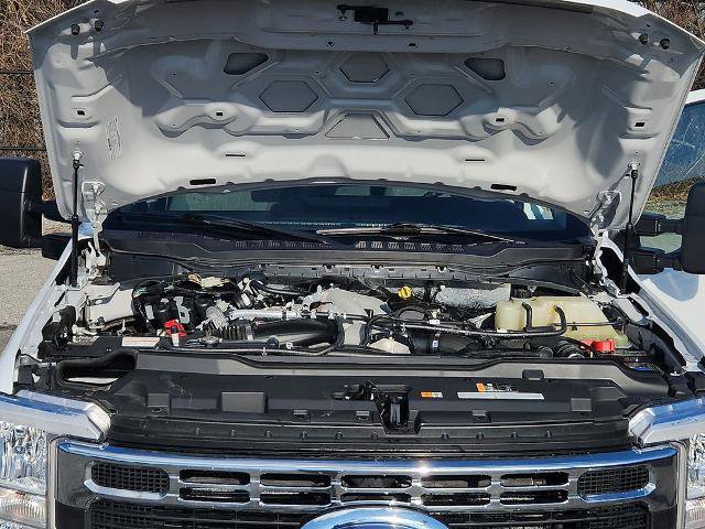 Certified 2024 Ford F350 XLT image 24