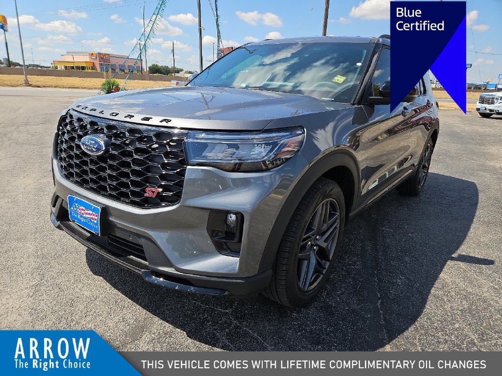 Certified 2026 Ford Explorer ST RWD image 4