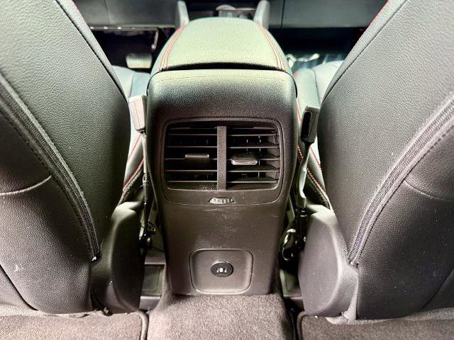 Certified 2025 Ford Escape ST-Line Elite w/ Premium Technology Package image 33