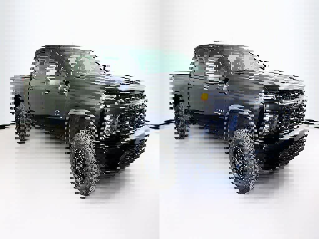 Used 2023 Chevrolet Silverado 2500 W/T image 7