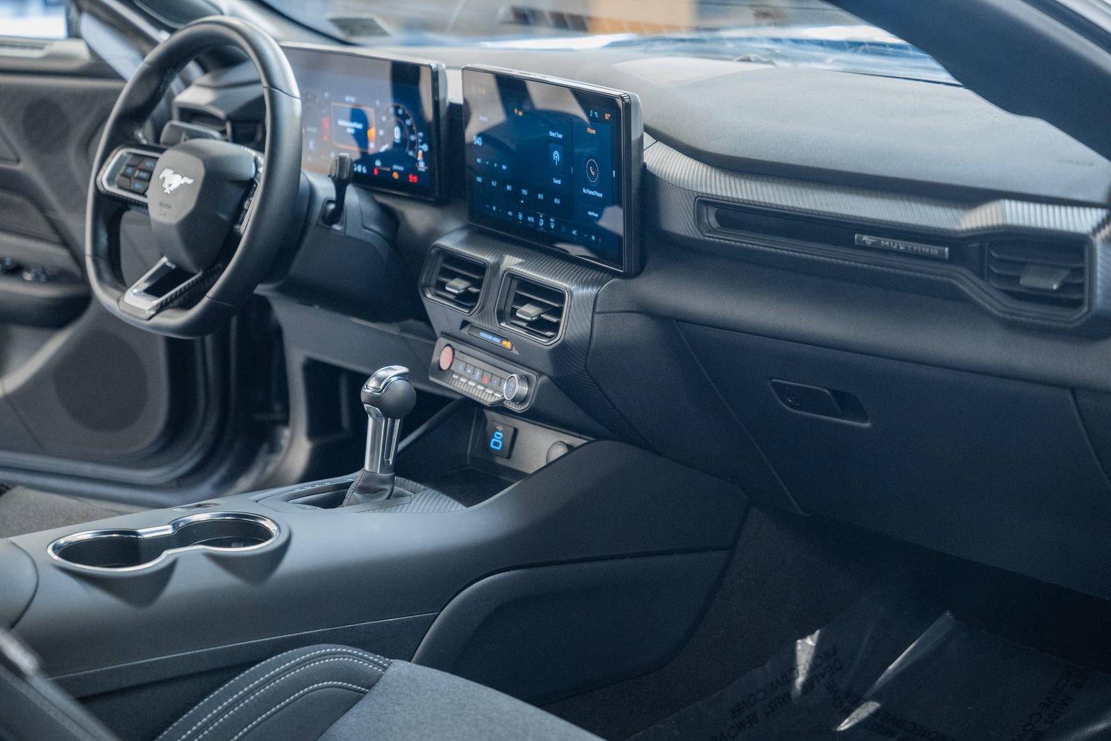 Certified 2025 Ford Mustang Coupe image 22