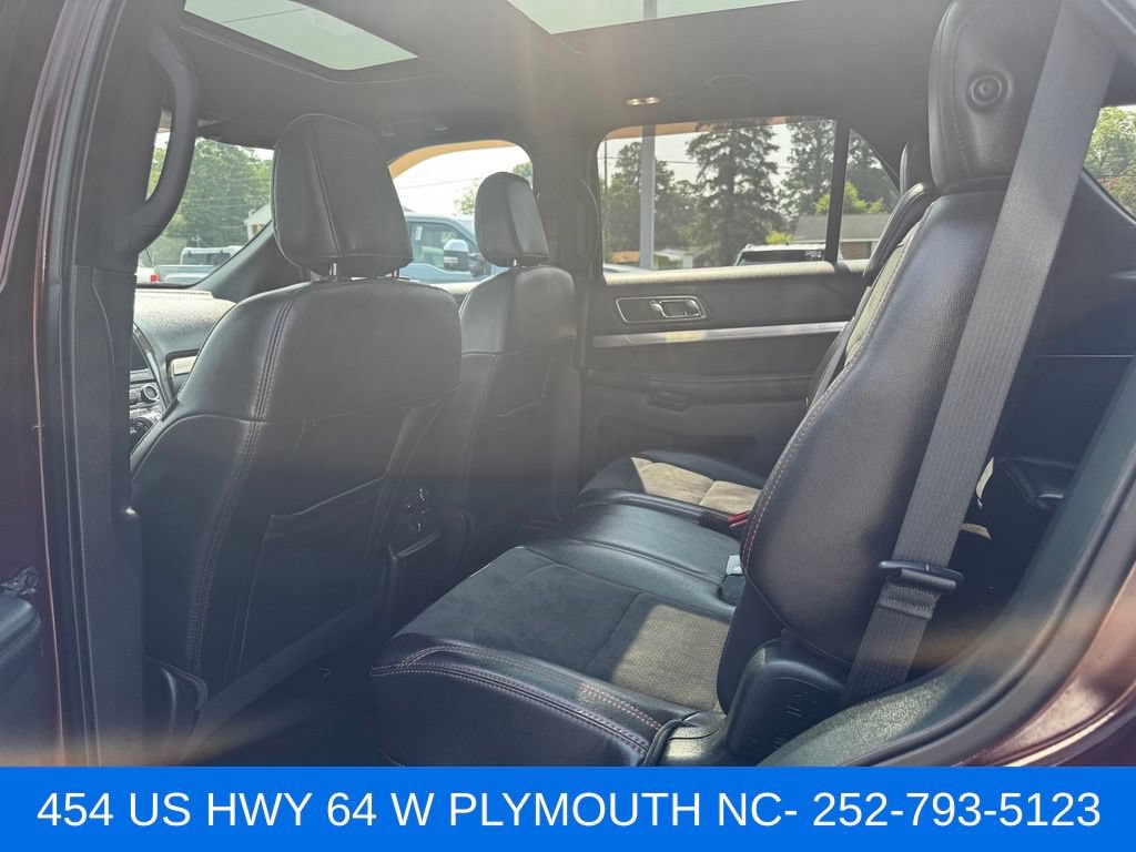 Certified 2018 Ford Explorer XLT w/ Equipment Group 202A AWD/4WD image 11