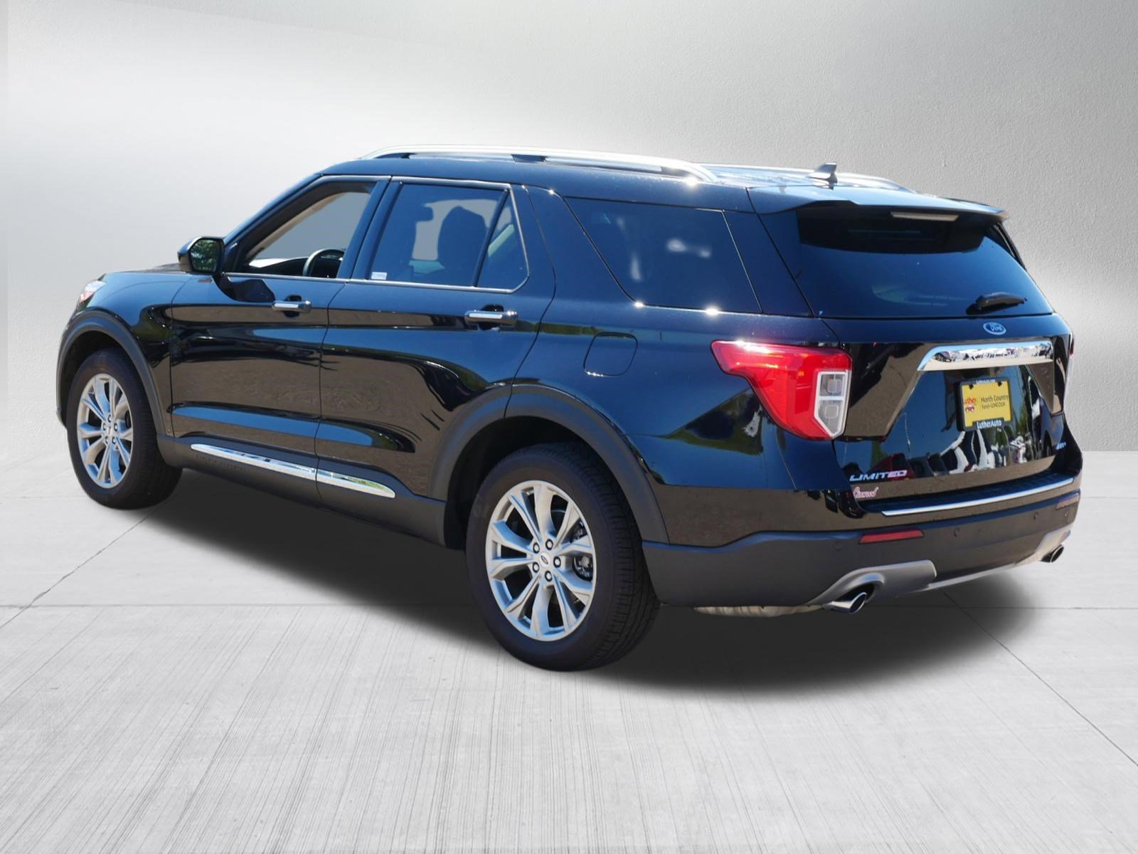 Certified 2023 Ford Explorer Limited AWD/4WD image 5