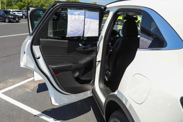 Certified 2025 Ford Escape SE w/ PHEV Premium Package FWD image 22
