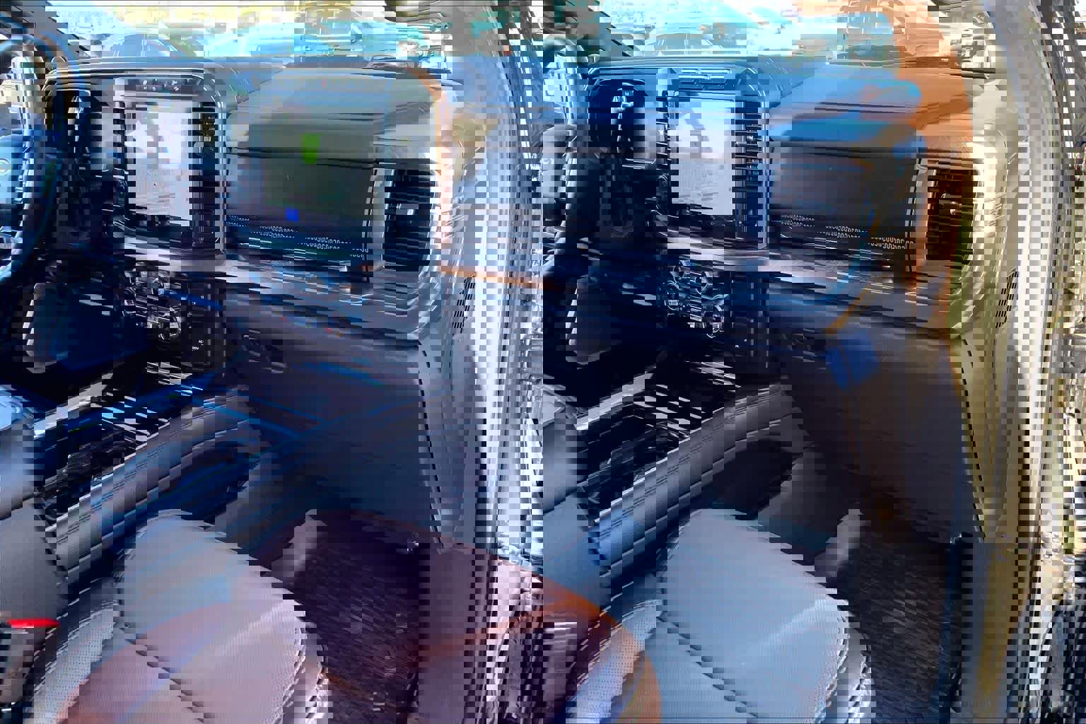 Certified 2024 Ford F250 King Ranch w/ Chrome Package image 16