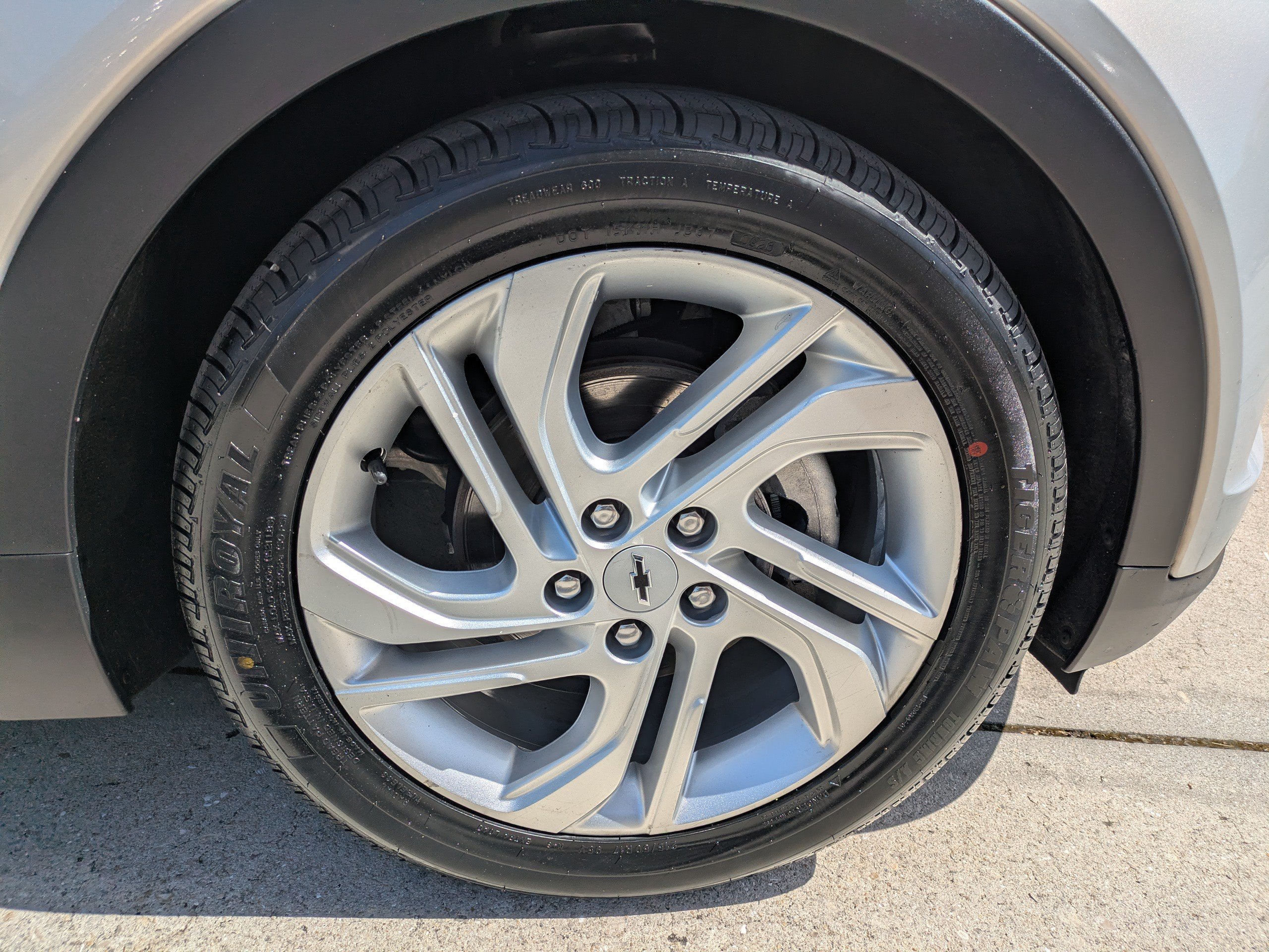 Used 2022 Chevrolet Bolt LT FWD image 11