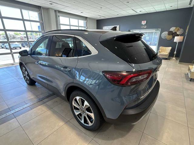 Certified 2024 Ford Escape Platinum AWD/4WD image 5