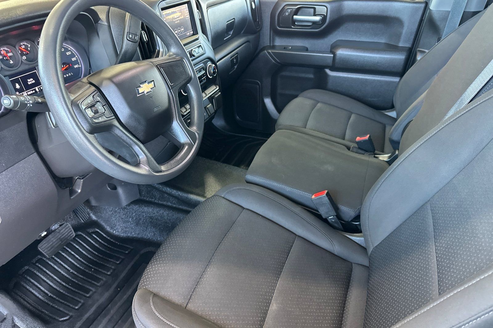Used 2023 Chevrolet Silverado 1500 W/T w/ WT Value Package AWD/4WD image 9