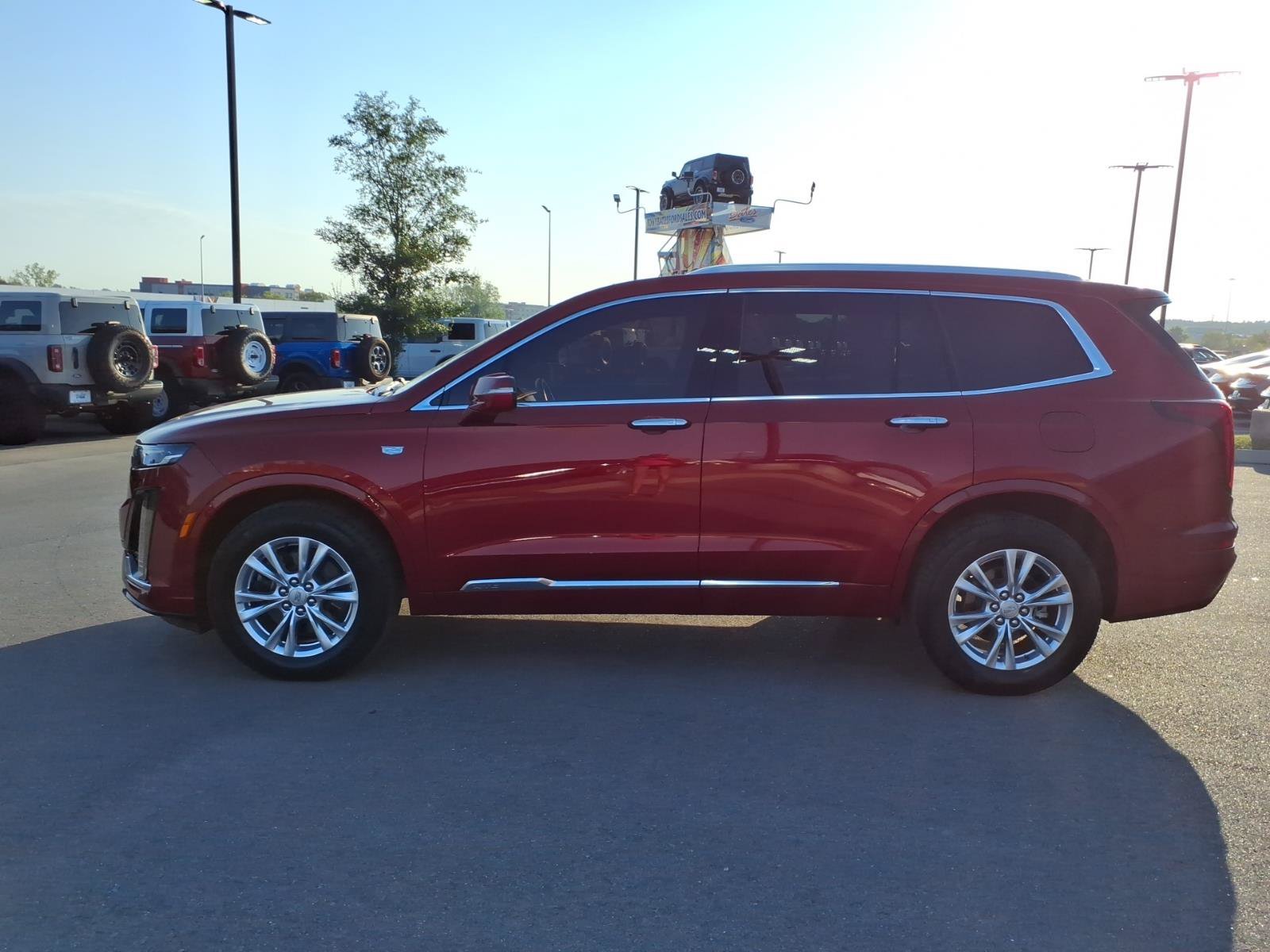 Used 2024 Cadillac XT6 Luxury FWD image 6