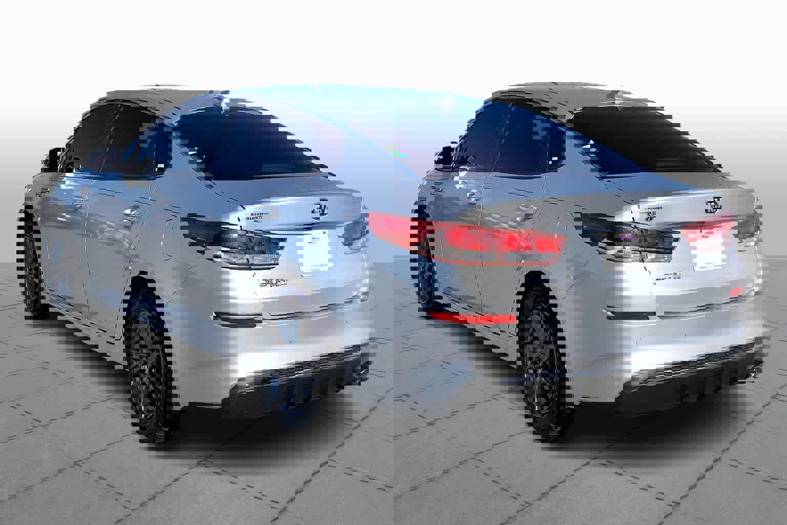 Used 2020 Kia Optima LX image 4