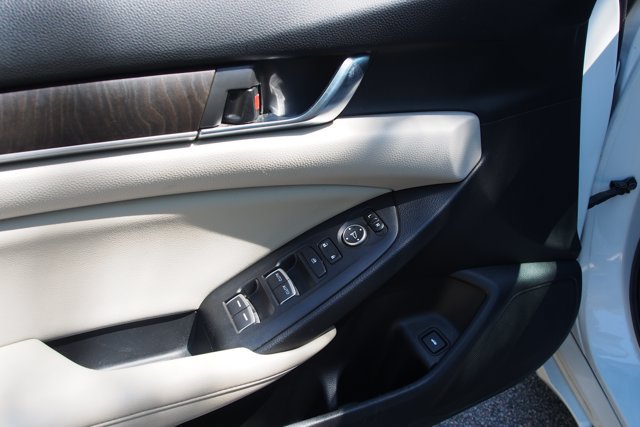 Used 2020 Honda Accord EX image 20