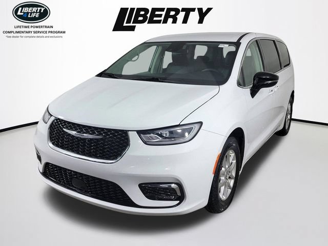 Used 2024 Chrysler Pacifica Touring-L FWD image 7