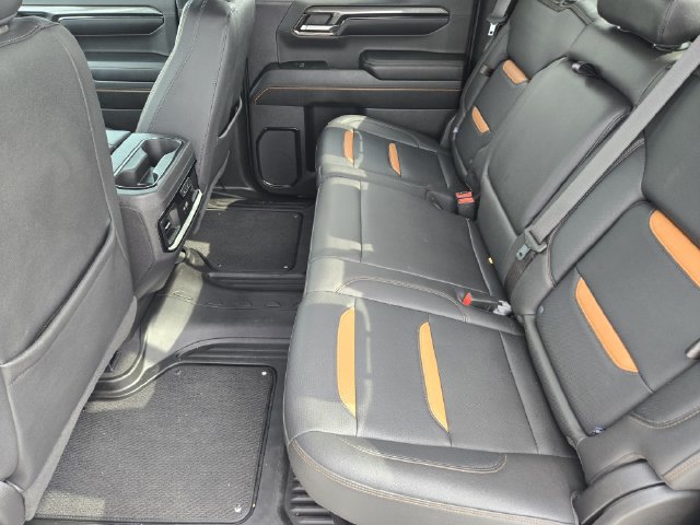 Used 2024 GMC Sierra 1500 AT4 w/ Technology Package AWD/4WD image 29