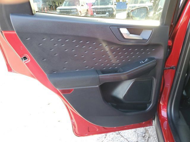 Certified 2020 Ford Escape SE Sport image 11