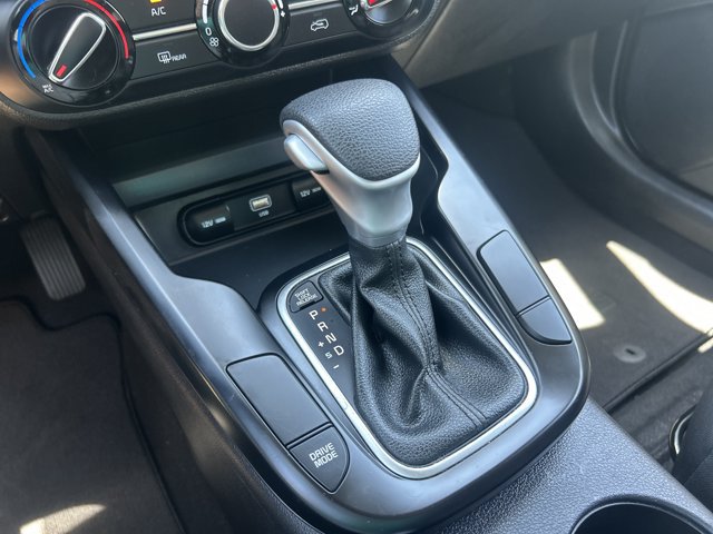 Used 2024 Kia Soul LX w/ Option Group 015 FWD image 28