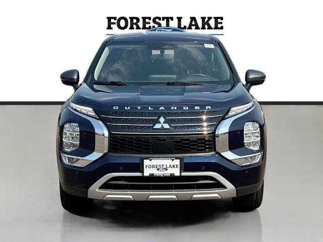 Used 2022 Mitsubishi Outlander SE AWD/4WD image 2