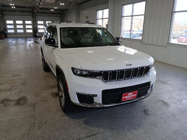 Used 2022 Jeep Grand Cherokee L Limited w/ Luxury Tech Group II image 2