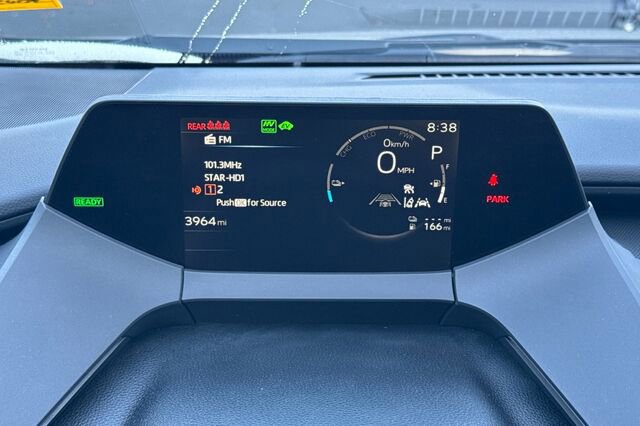 Used 2025 Toyota Prius XSE 5D Hatchback image 21
