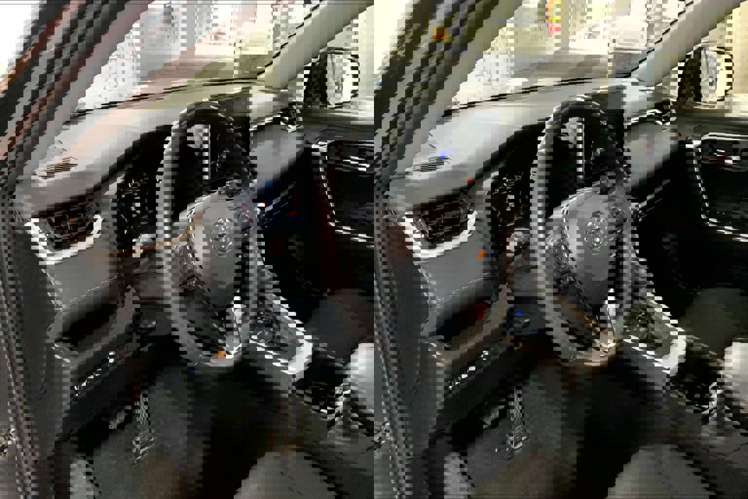 Used 2024 Toyota RAV4 XLE image 17