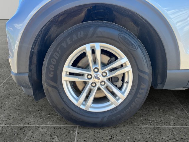 Certified 2023 Ford Explorer XLT AWD/4WD image 11