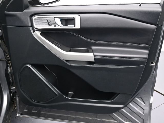 Certified 2023 Ford Explorer Limited w/ Equipment Group 301A image 30
