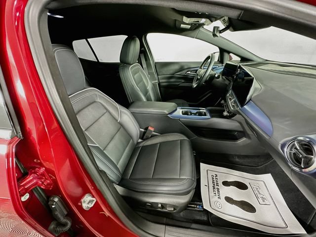 Used 2024 Chevrolet Equinox EV LT FWD image 33