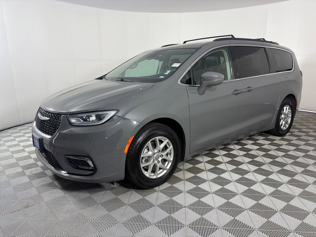 Used 2022 Chrysler Pacifica Touring-L FWD video 3