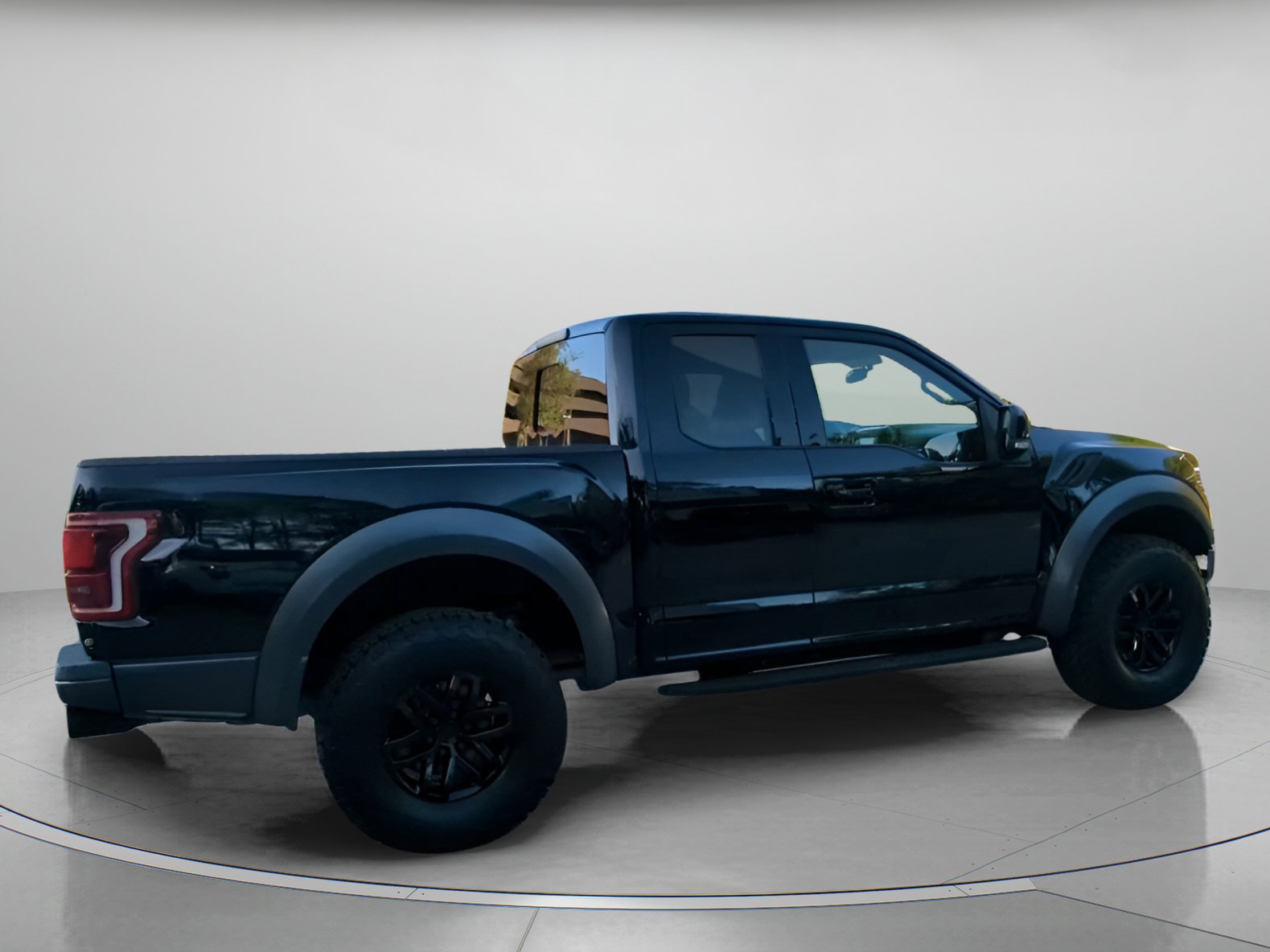 Certified 2018 Ford F150 Raptor w/ Equipment Group 802A Luxury AWD/4WD image 30