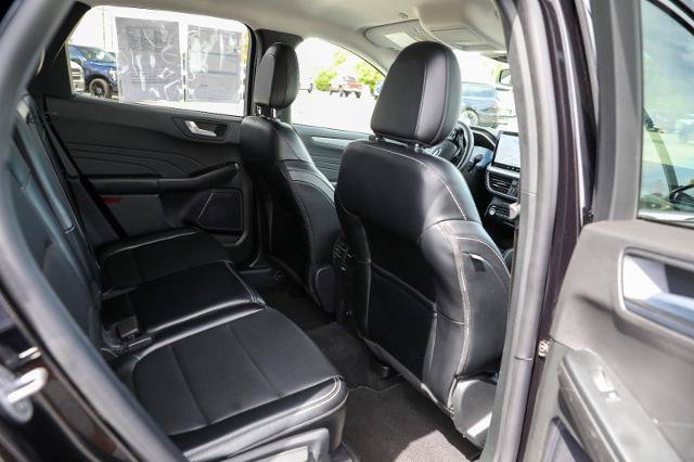 Certified 2024 Ford Escape Platinum AWD/4WD image 28