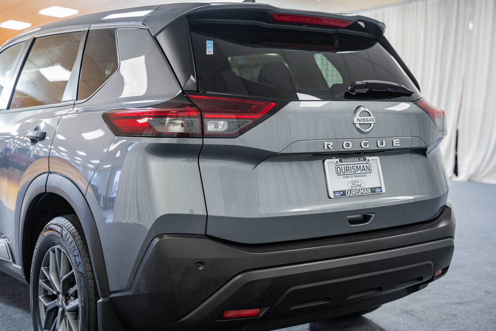 Used 2021 Nissan Rogue S FWD image 5