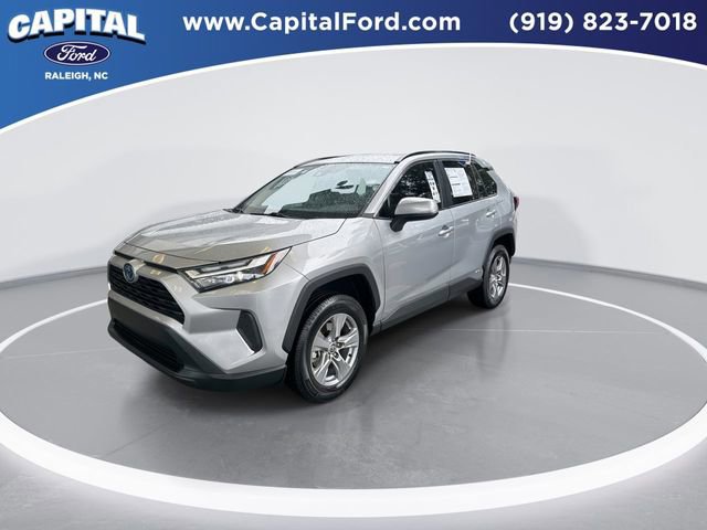 Used 2023 Toyota RAV4 XLE image 2