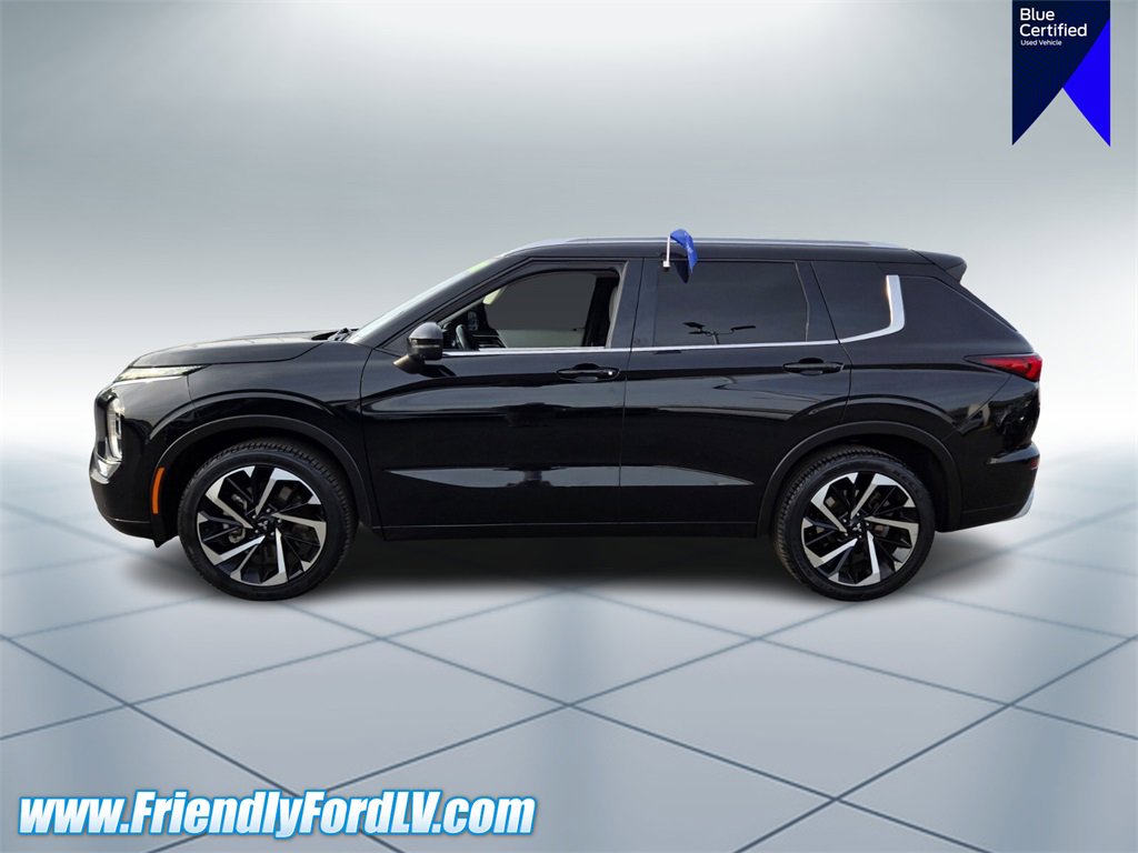 Used 2022 Mitsubishi Outlander SEL image 3