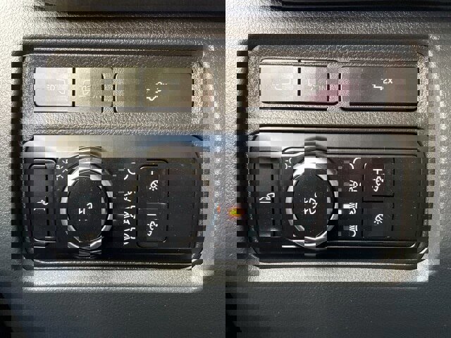 Certified 2023 Ford F350 Lariat w/ Lariat Ultimate Package image 26