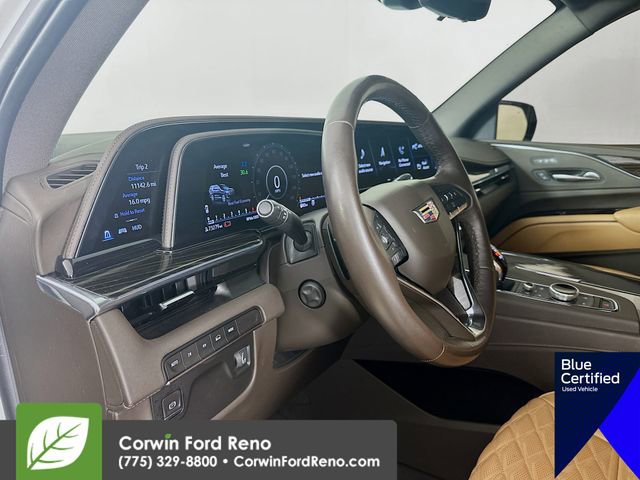 Used 2022 Cadillac Escalade Premium Luxury AWD/4WD image 12