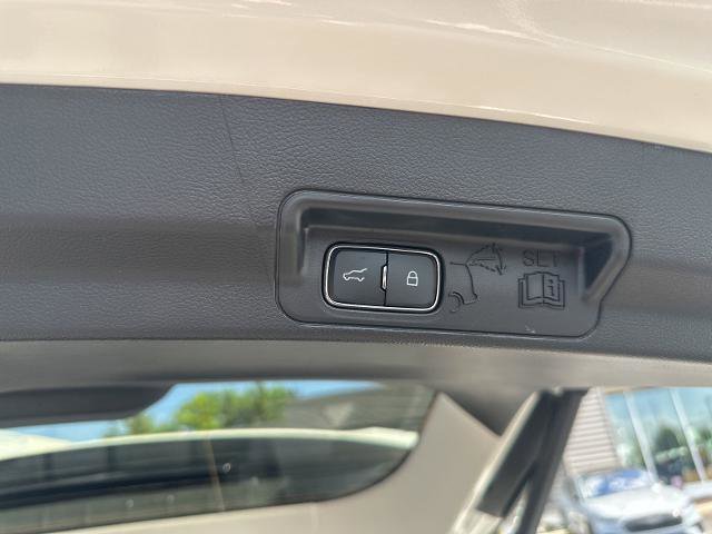 Certified 2025 Ford Explorer Active w/ Active Comfort Package AWD/4WD image 30