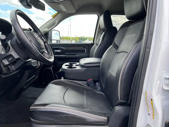 Used 2024 RAM 2500 Laramie AWD/4WD image 4