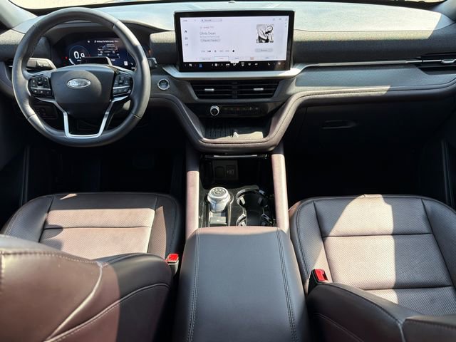 Certified 2025 Ford Explorer Platinum w/ LUX Leather Package image 13