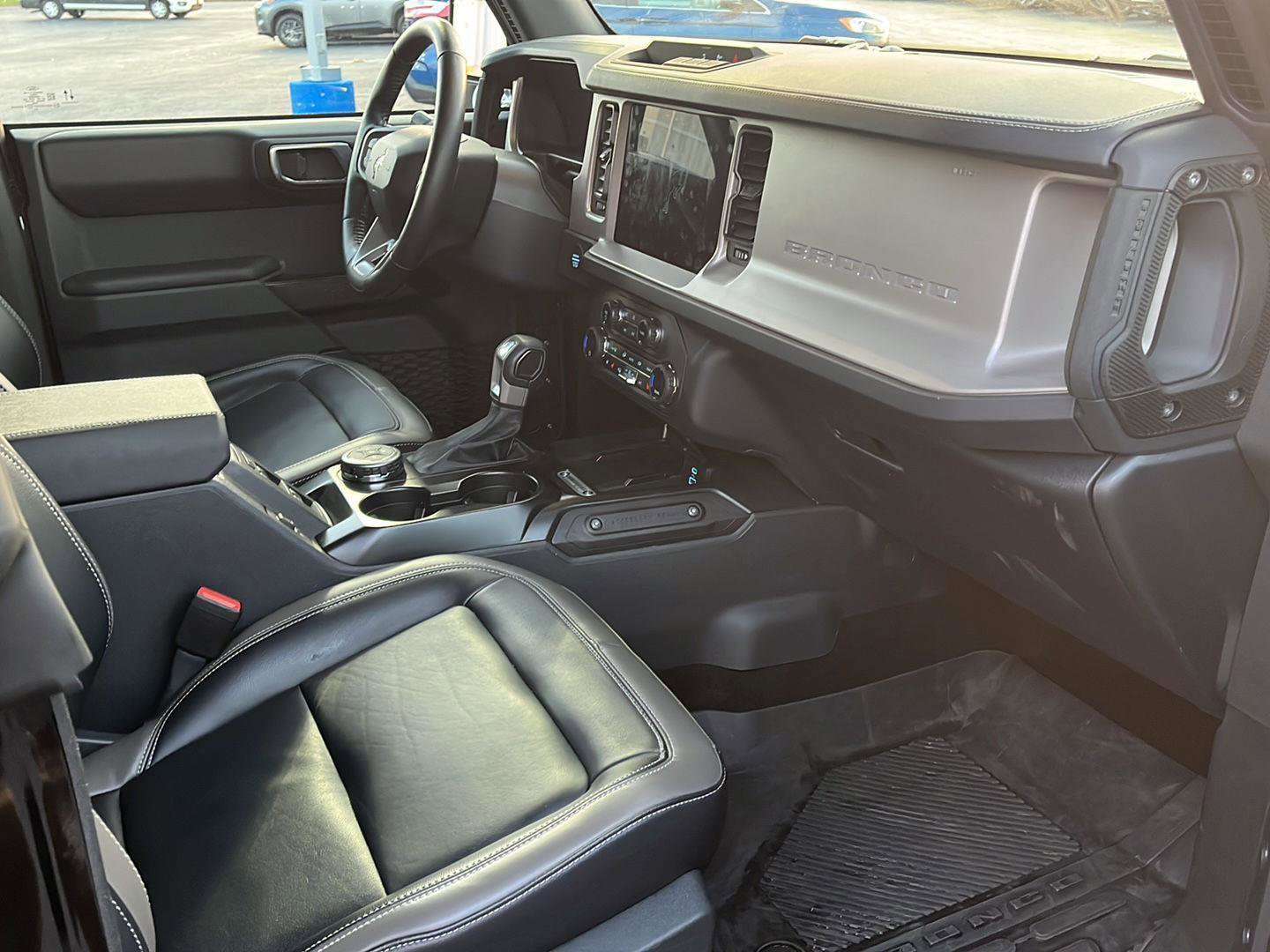 Certified 2025 Ford Bronco Outer Banks AWD/4WD image 12