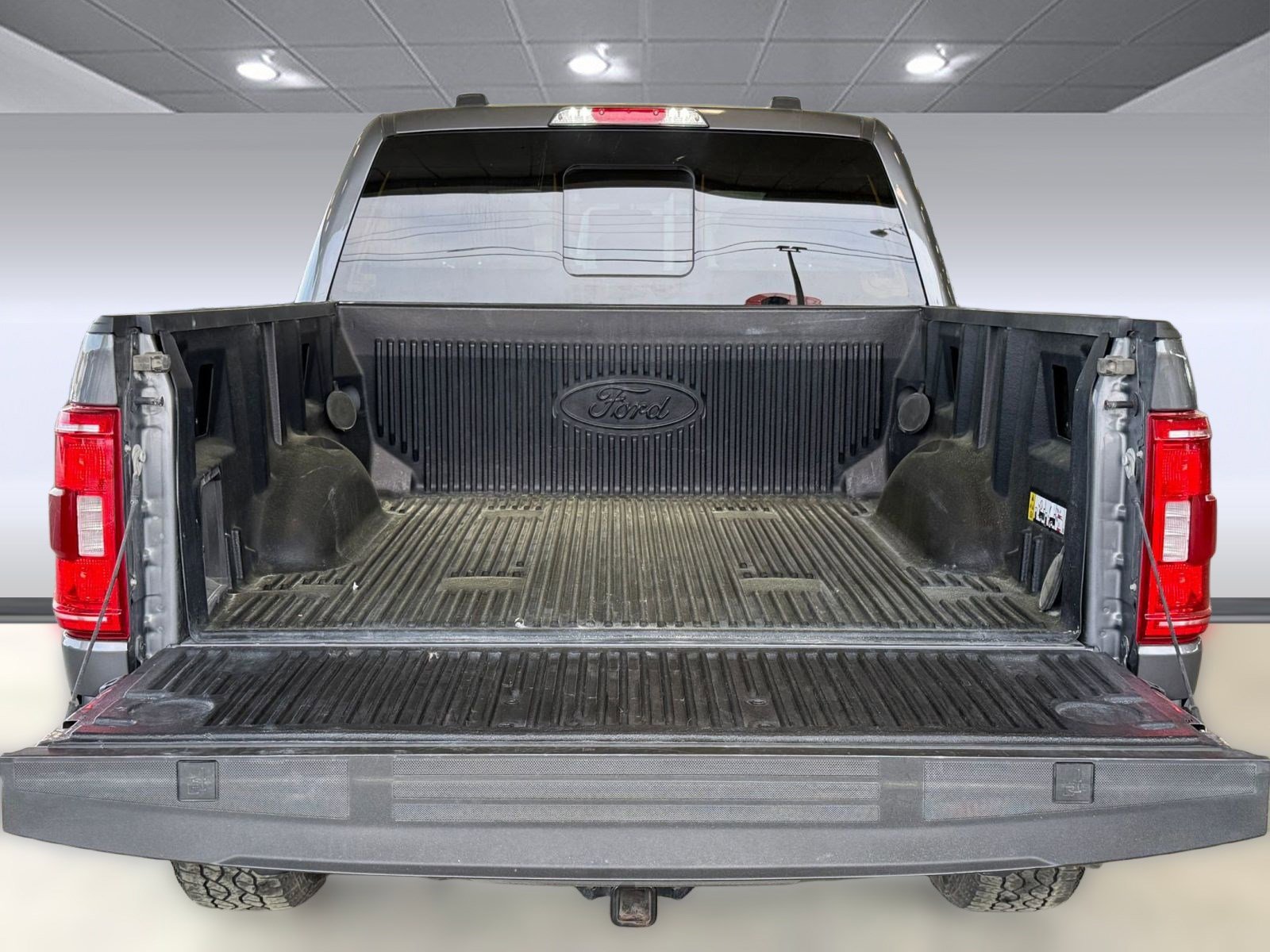 Certified 2023 Ford F150 XLT w/ Equipment Group 302A High image 33