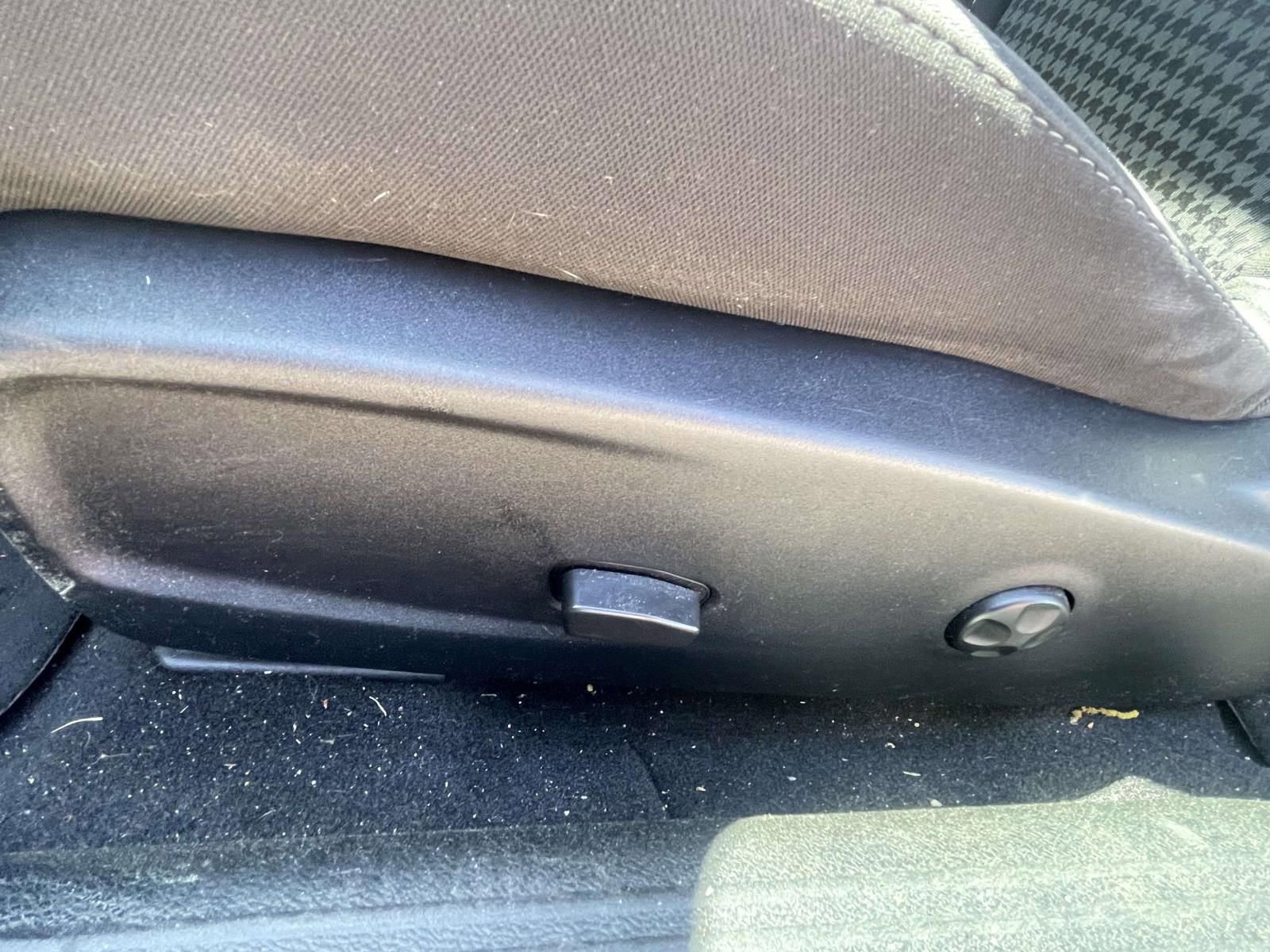 Used 2021 Dodge Challenger SXT w/ Blacktop Package image 14