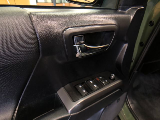 Used 2020 Toyota Tacoma TRD Pro AWD/4WD image 12