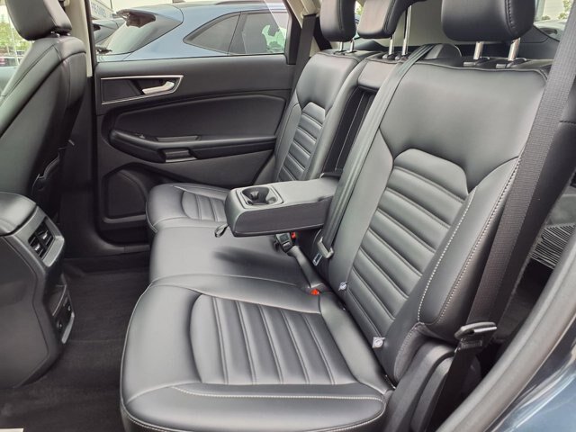 Certified 2024 Ford Edge SEL w/ Convenience Package AWD/4WD image 8