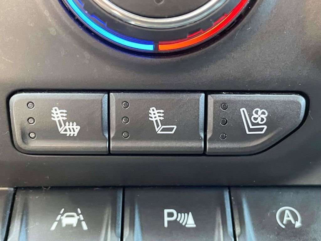 Used 2020 Chevrolet Silverado 1500 LTZ w/ LTZ Premium Package image 21