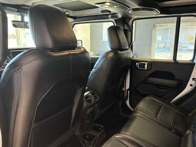 Used 2020 Jeep Gladiator Overland w/ Uconnect 4C Nav & Sound Group image 24