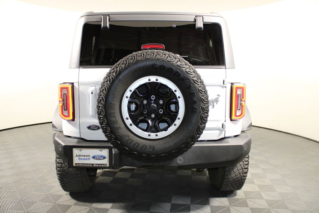 Certified 2023 Ford Bronco Outer Banks w/ Sasquatch Package image 6